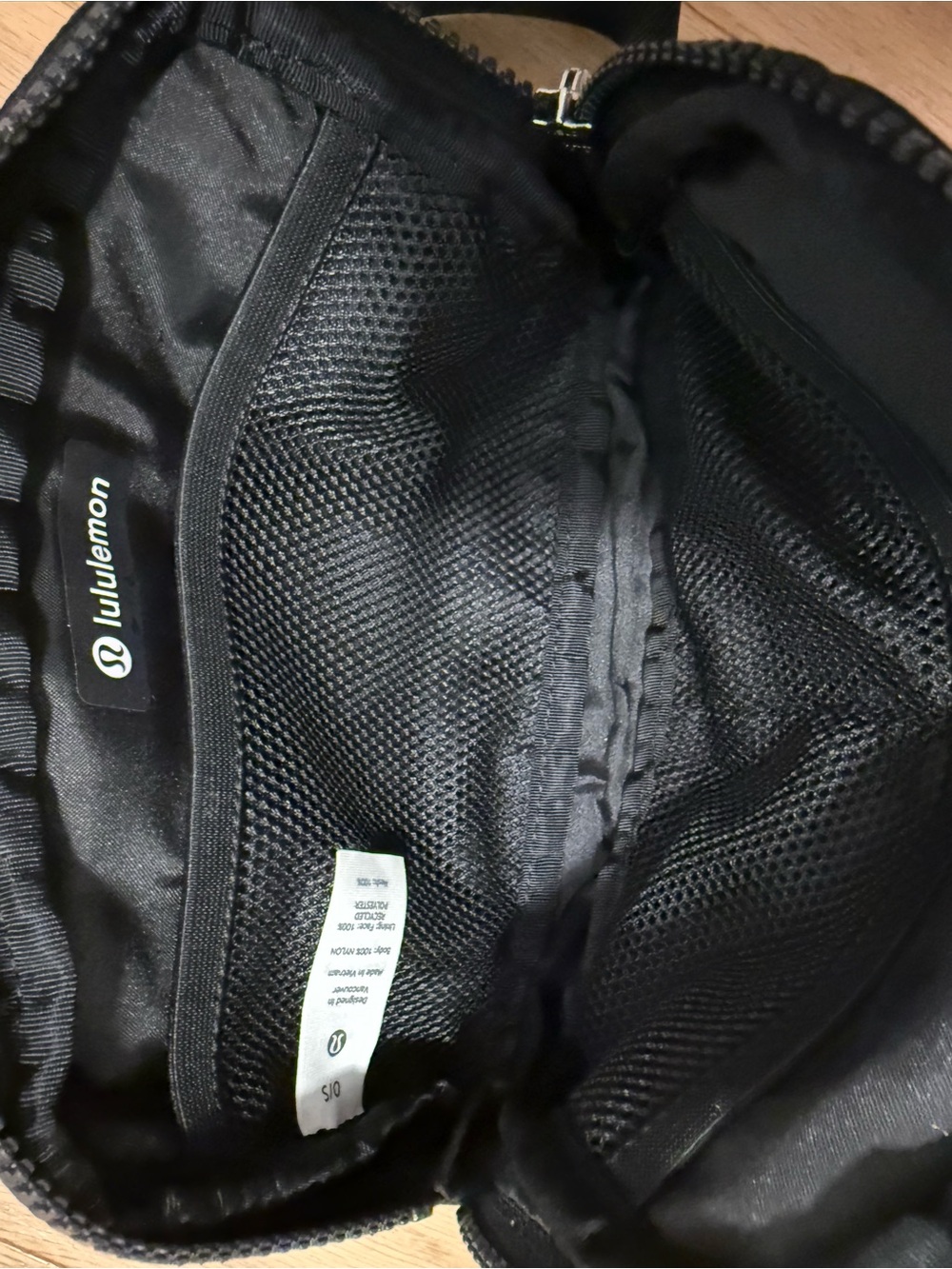 lululemon Black Belt Bag with Silver Logo - Picture 4 of 6